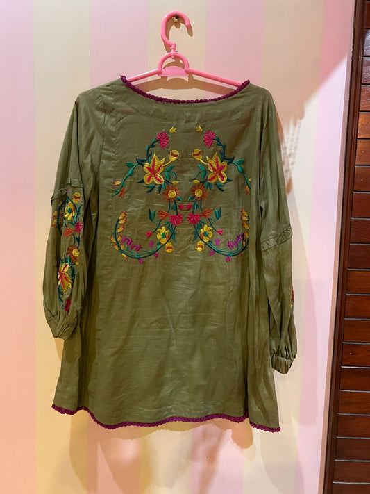 Ethnic green embroidered short shirt