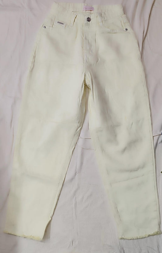 Hustle,Hola cream colour jeans